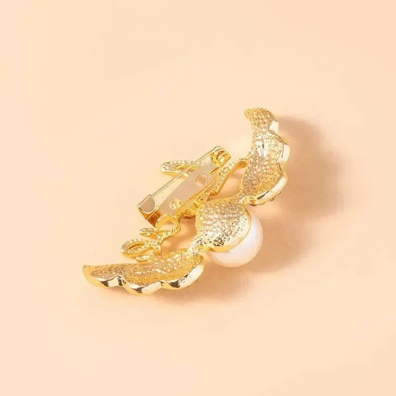 🌟 Luxury Crystal Love Angel Wings Brooch - Elegance and Symbolism Combined 🌟