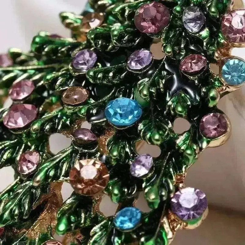 🌟 Meiberry Jewelry Christmas Tree Brooch - Elegance in Festive Sparkles 🌟