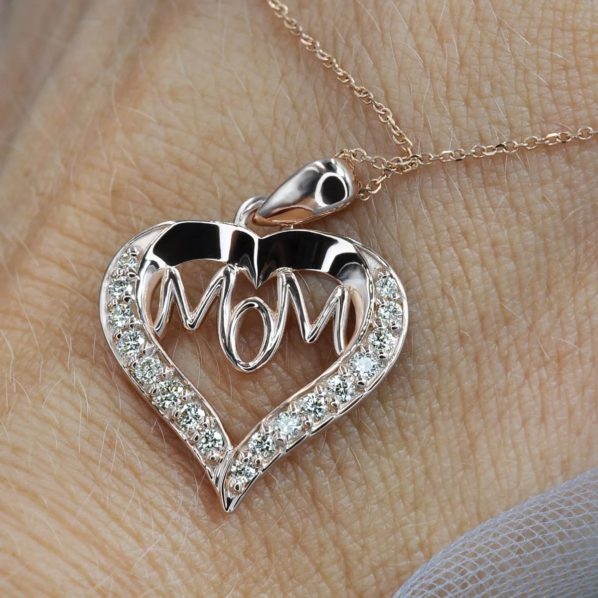0.50 CT Round Cut Diamonds - Heart Pendant