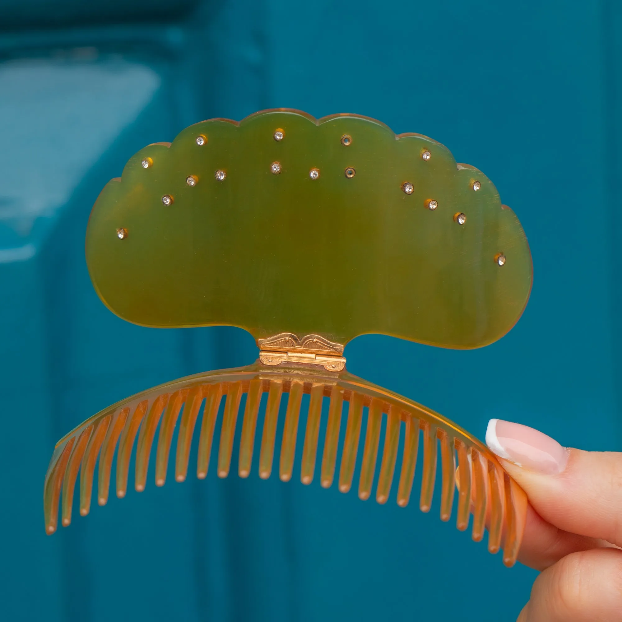 Antique Scallop Edge Hair Comb with Paste Stars