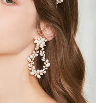 Bridget Freshwater pearl earrings