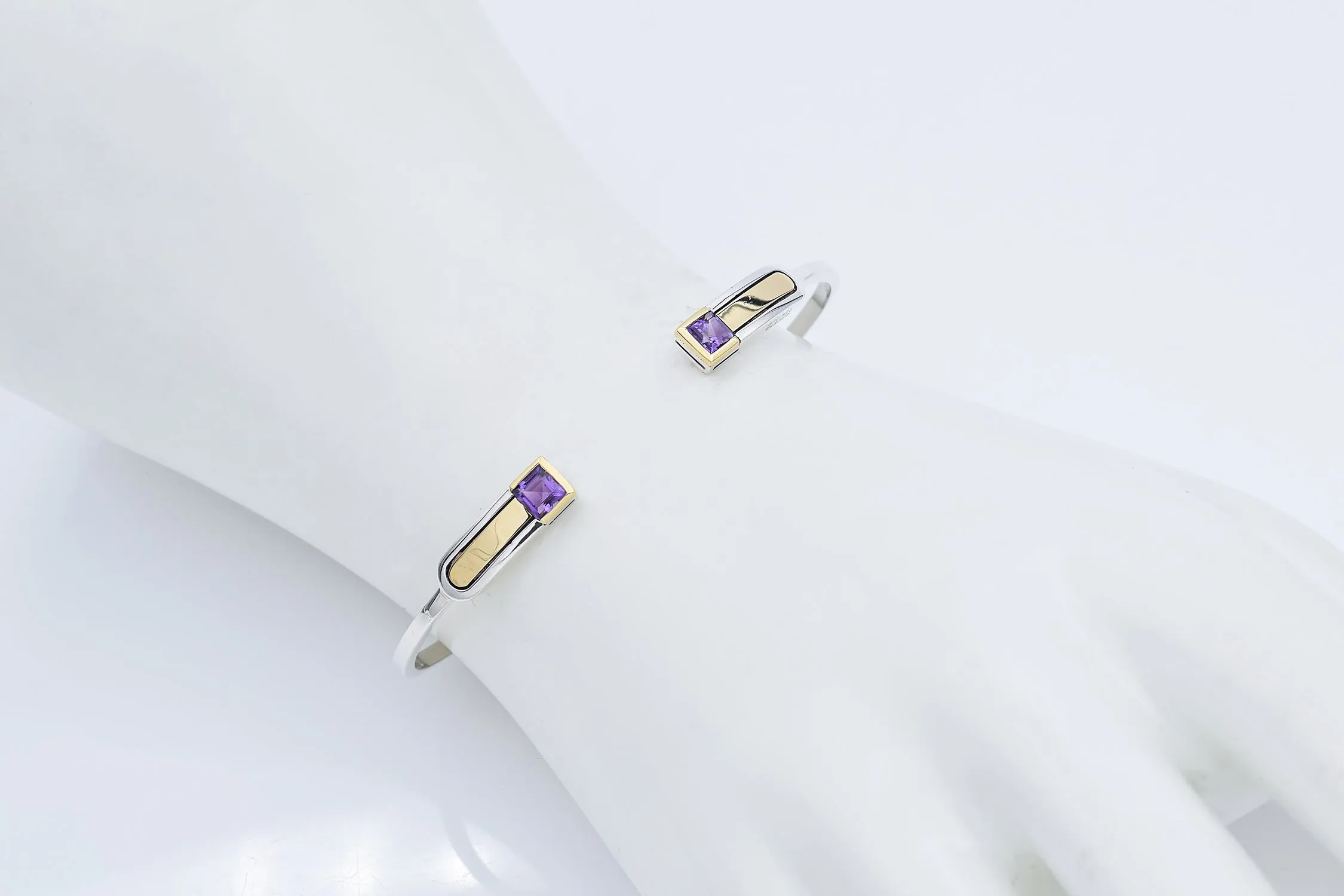 Cartier Sterling Silver & 18K Yellow Gold Amethyst Bracelet & Earrings Set Pouch