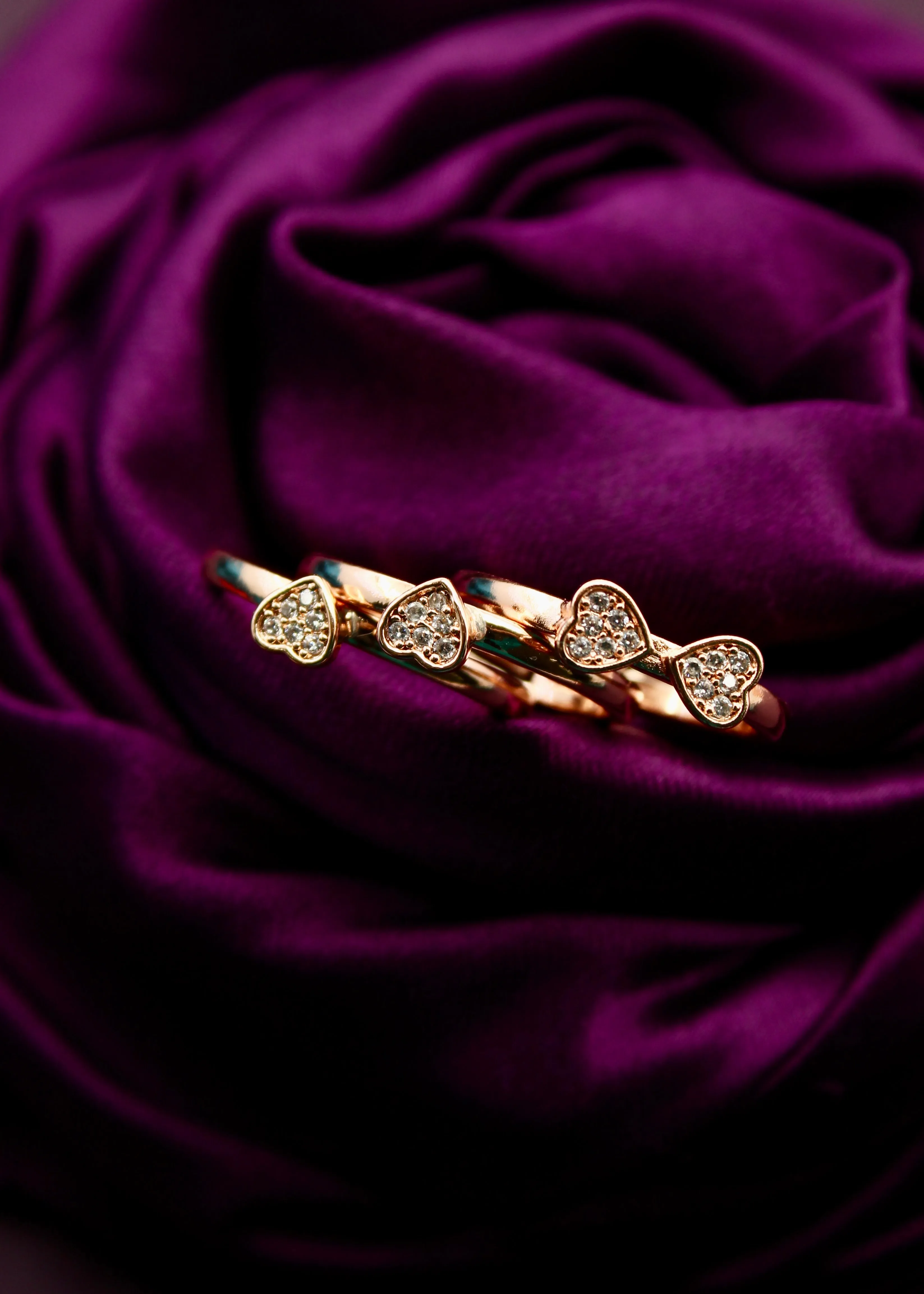 CLASSY FLORET FINGER RING