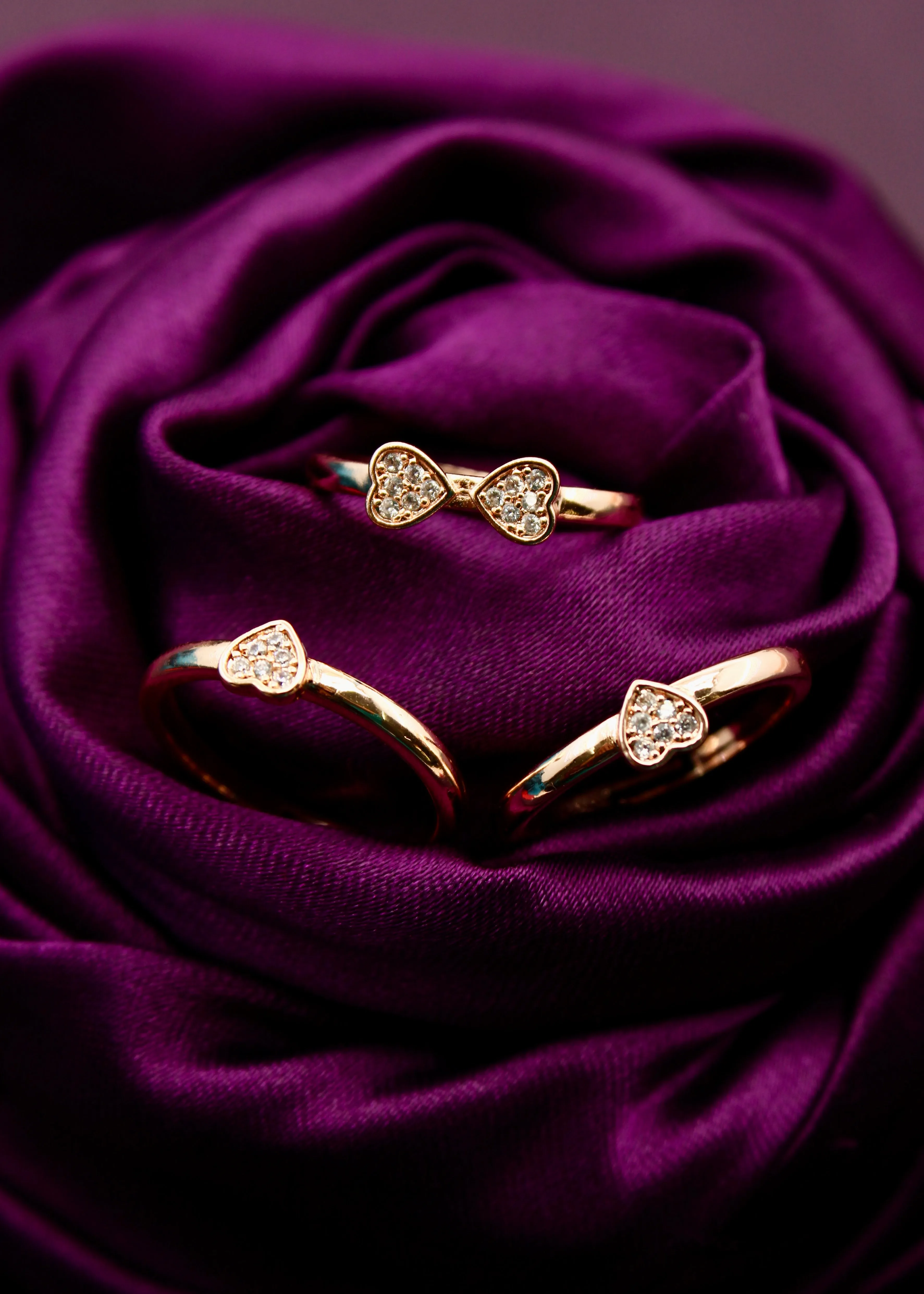 CLASSY FLORET FINGER RING