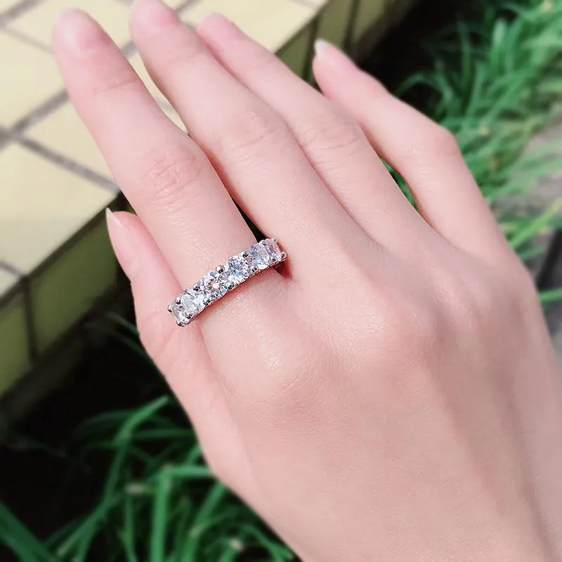 Classy Oval Cut Moissanite Diamonds Luxury Ring
