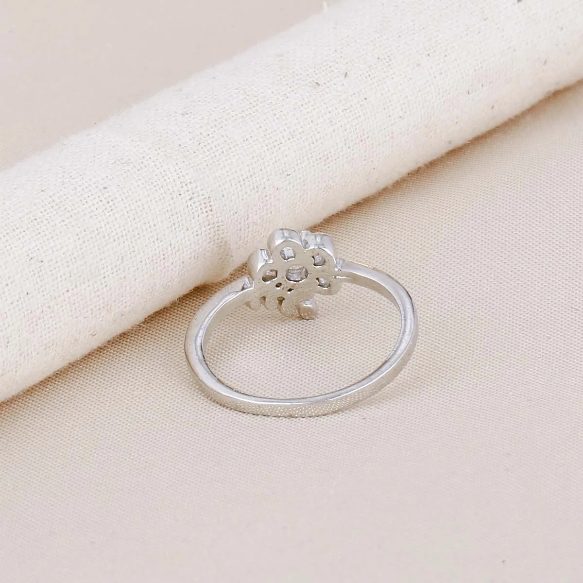 Classy Ring