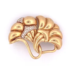 Elegant 18K Yellow Gold Twisted Flower Brooch