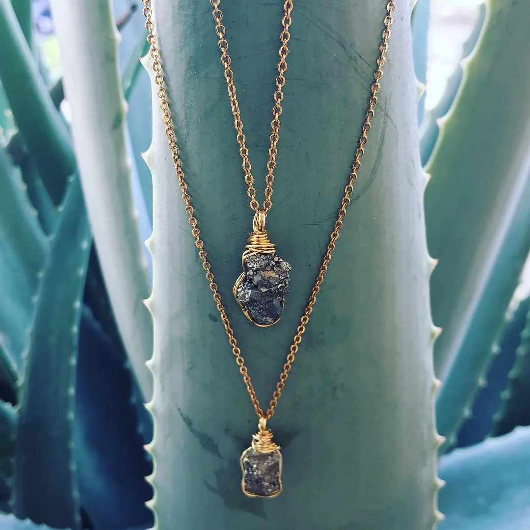 Necklace Cage Natural Stones