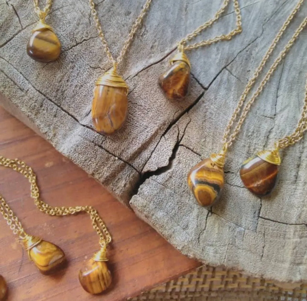 Necklace Cage Natural Stones