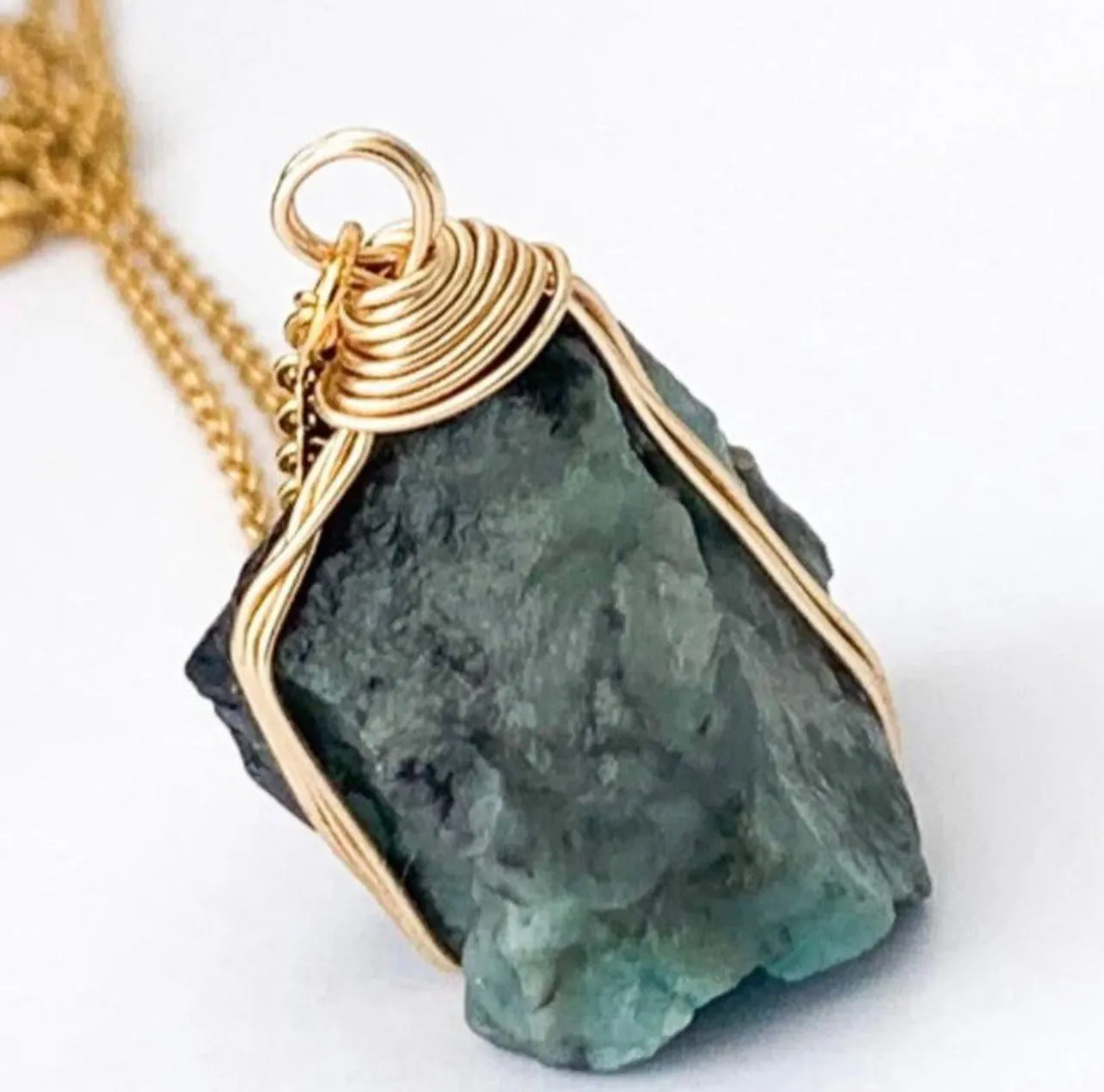Necklace Cage Natural Stones