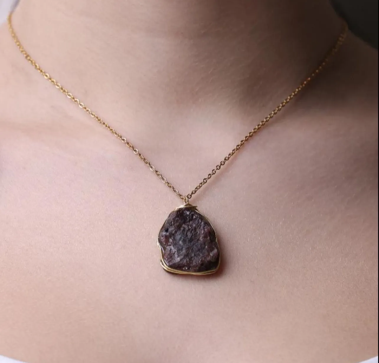 Necklace Cage Natural Stones