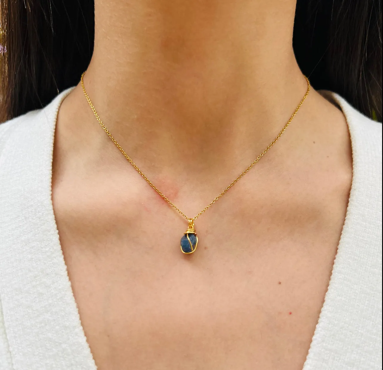 Necklace Cage Natural Stones