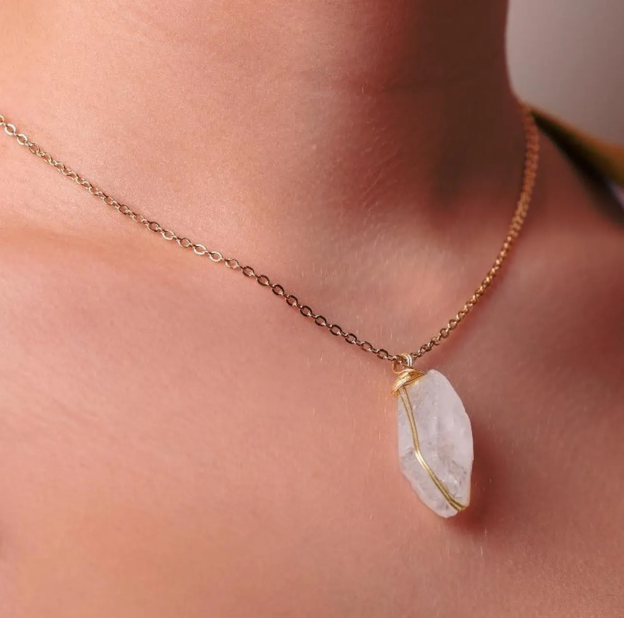 Necklace Cage Natural Stones