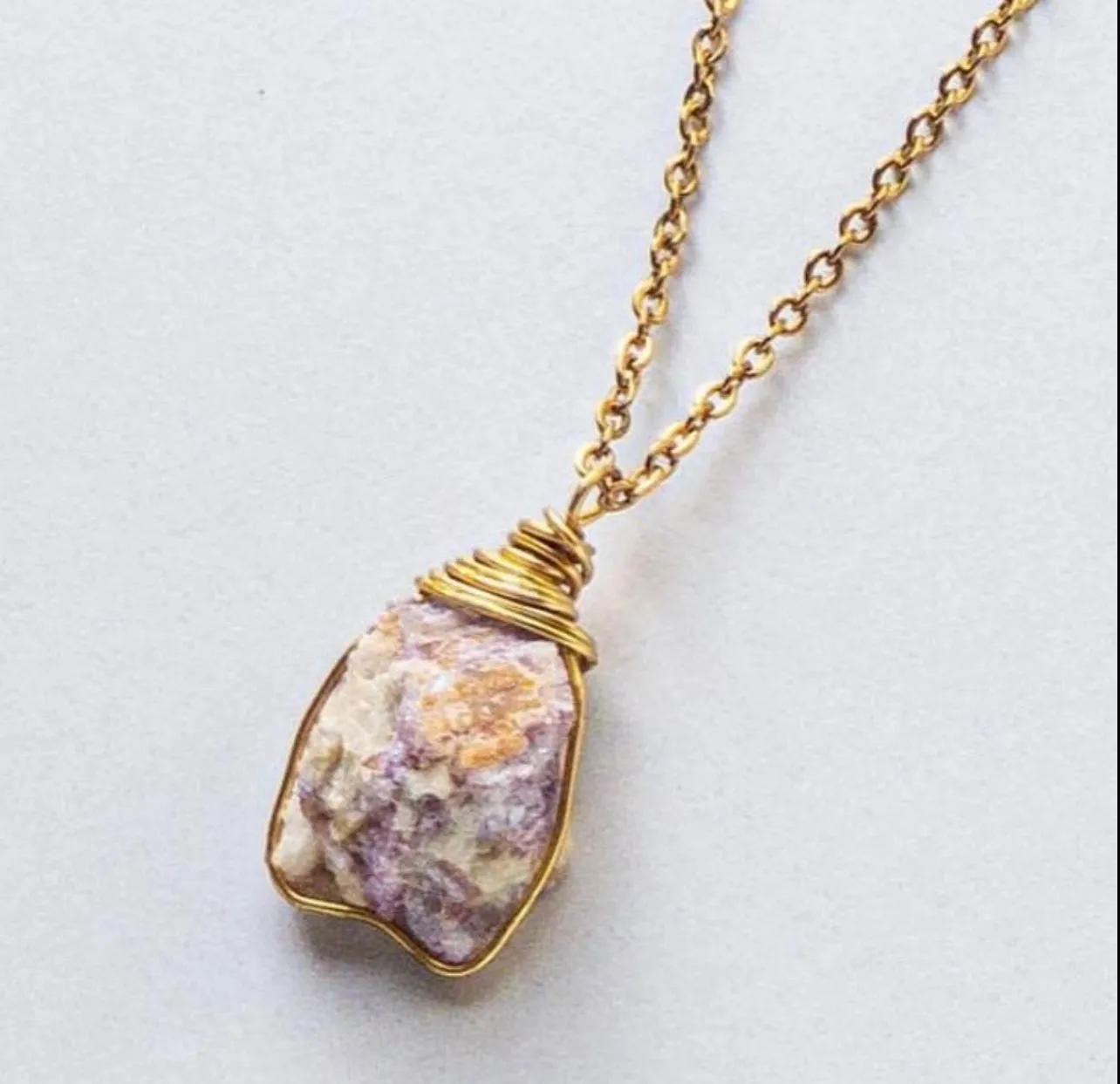 Necklace Cage Natural Stones
