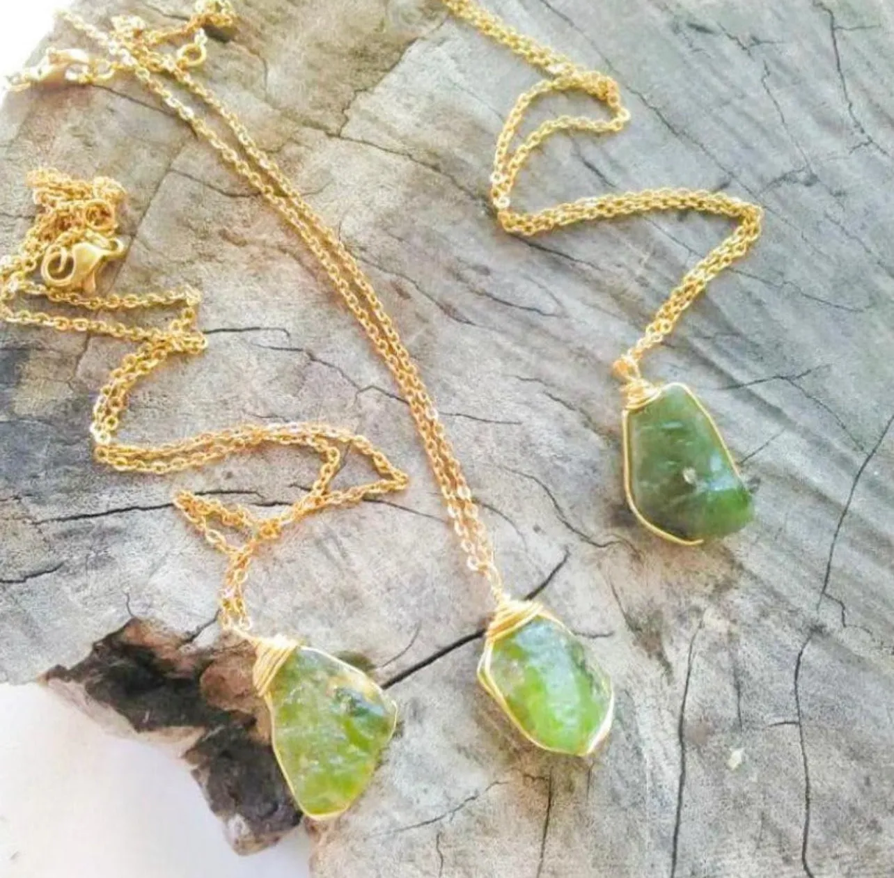 Necklace Cage Natural Stones