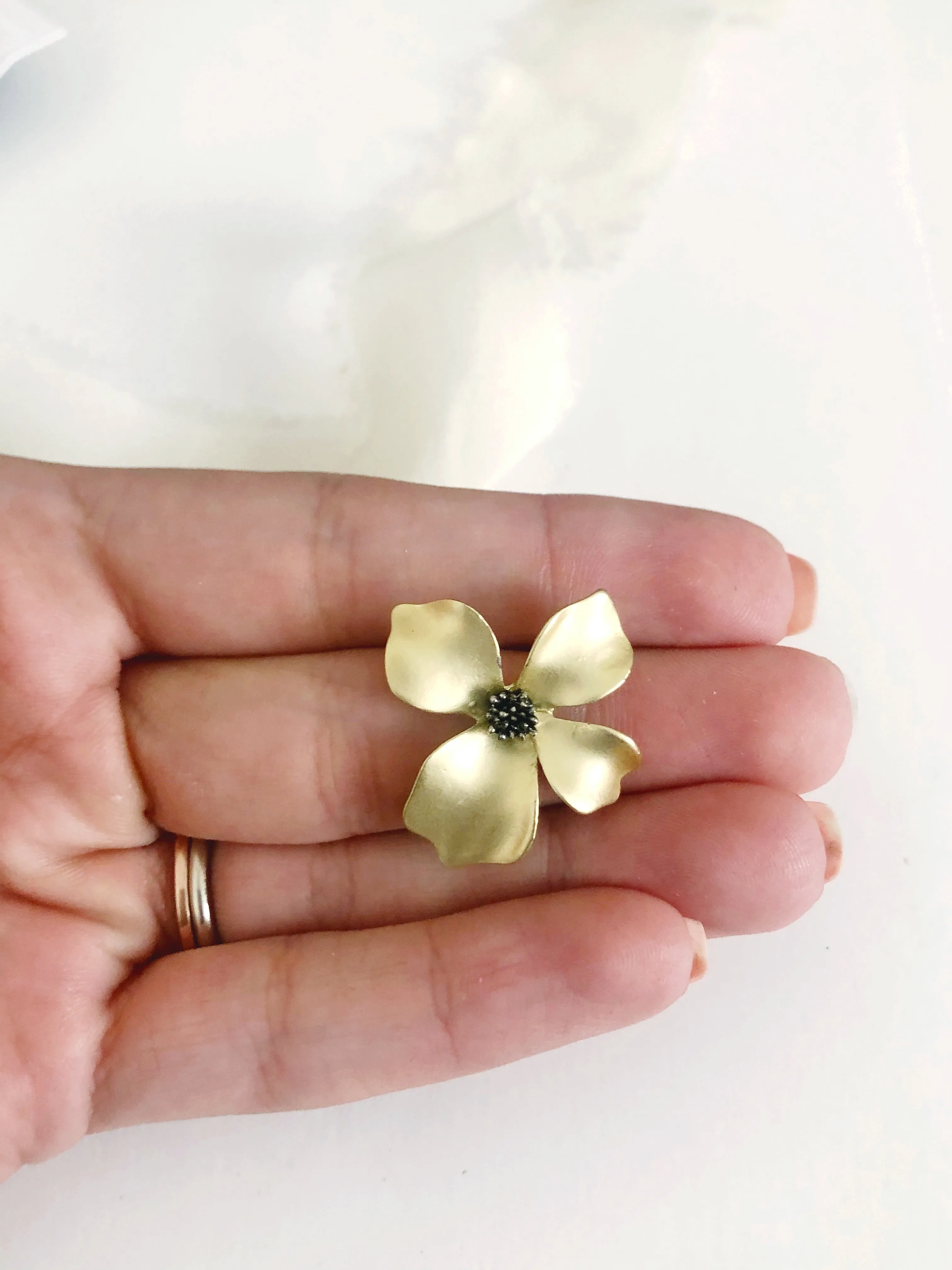 Penelope Gold Flower Stud Earrings