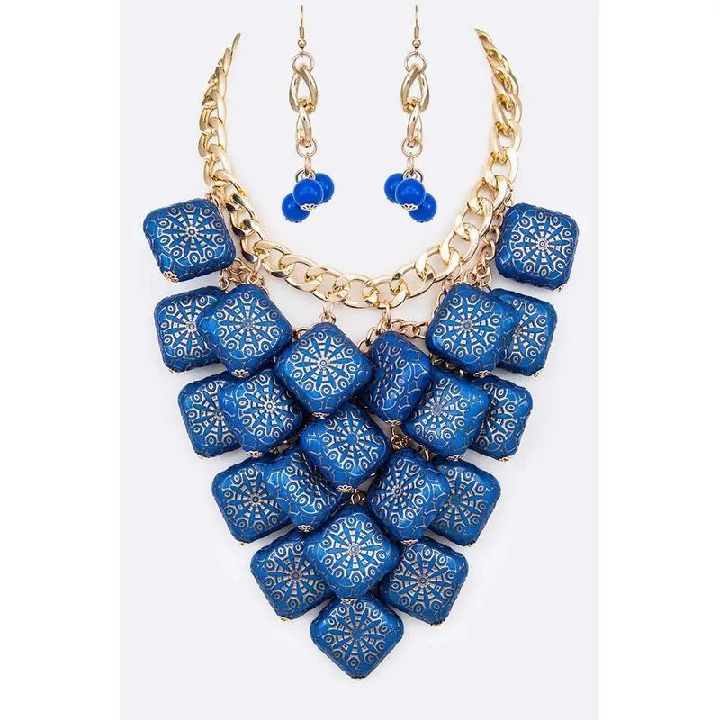 Textured Wooden Beads Statement Necklace Set
