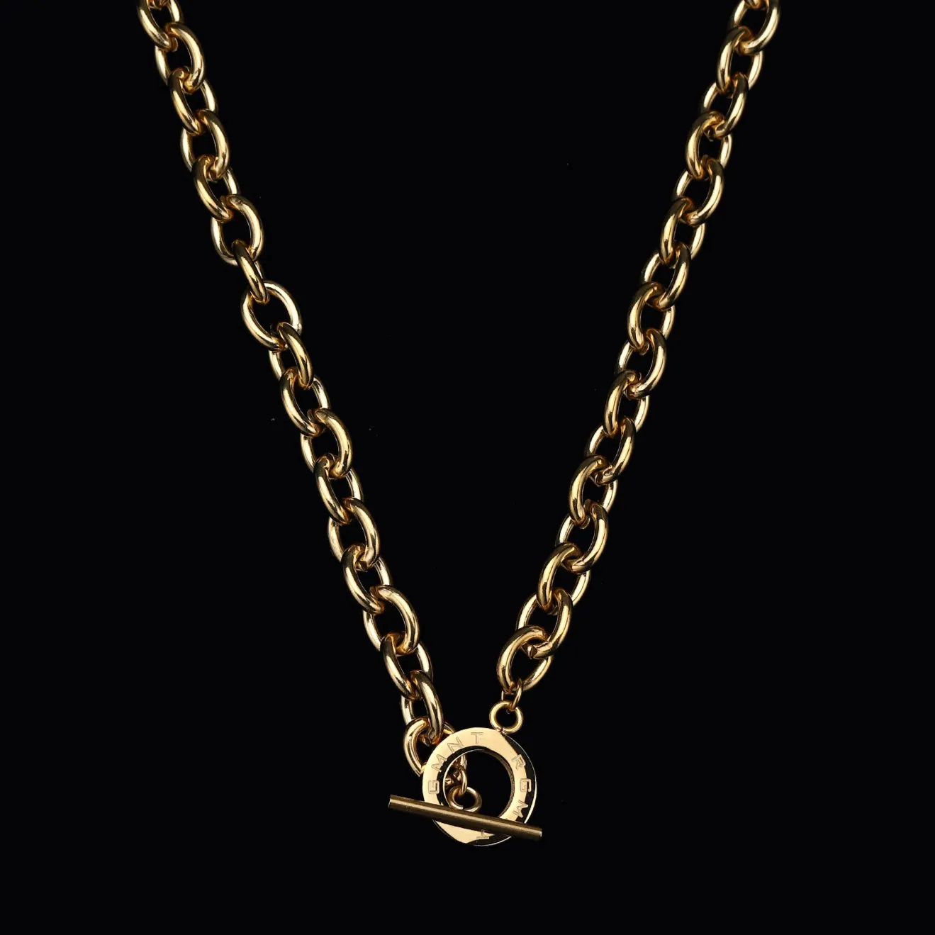 The Love Chain - Gold RG170