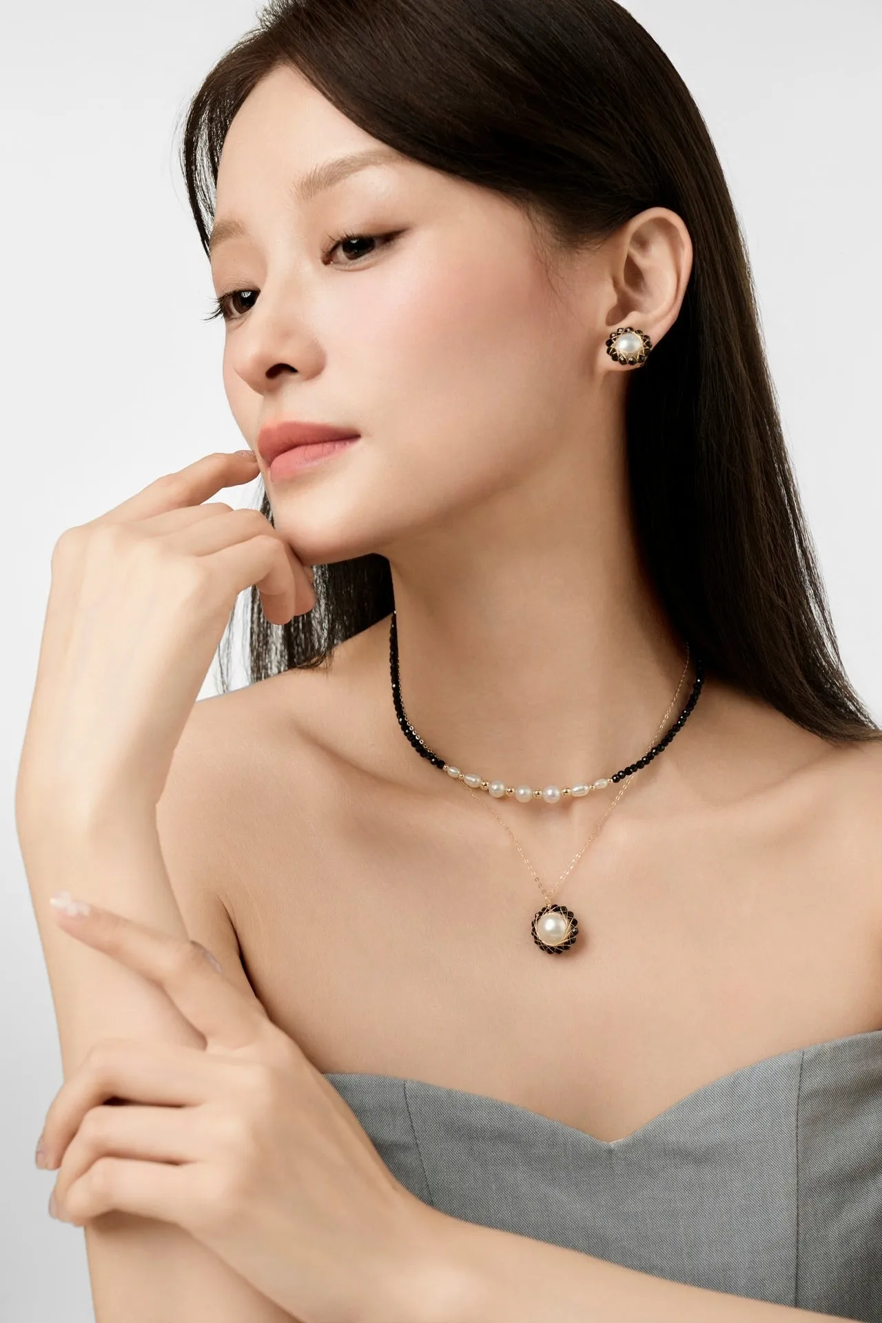 Unbounded Mix-color Series Black Spinal Necklace