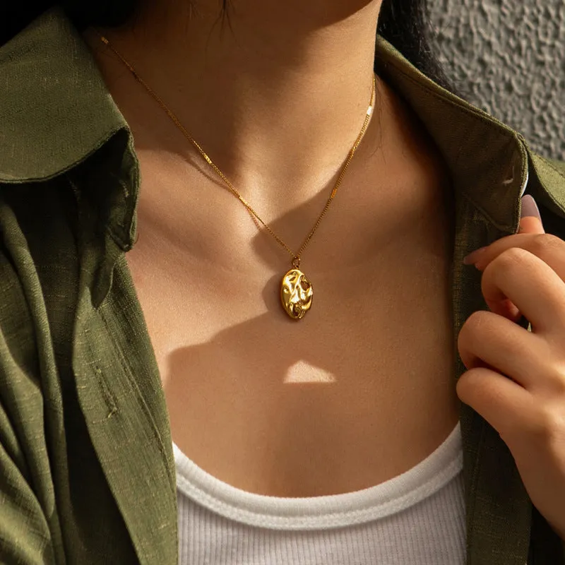 Willa Necklace