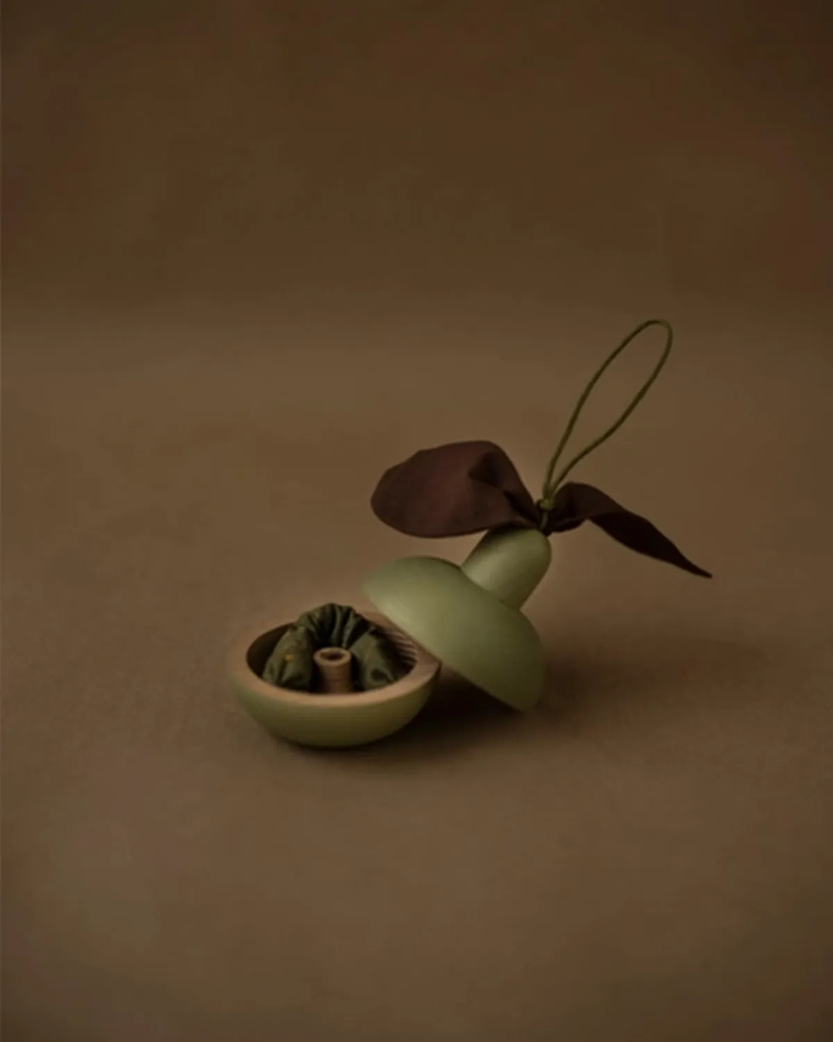 Wooden Magnetic Pear & Little Friend